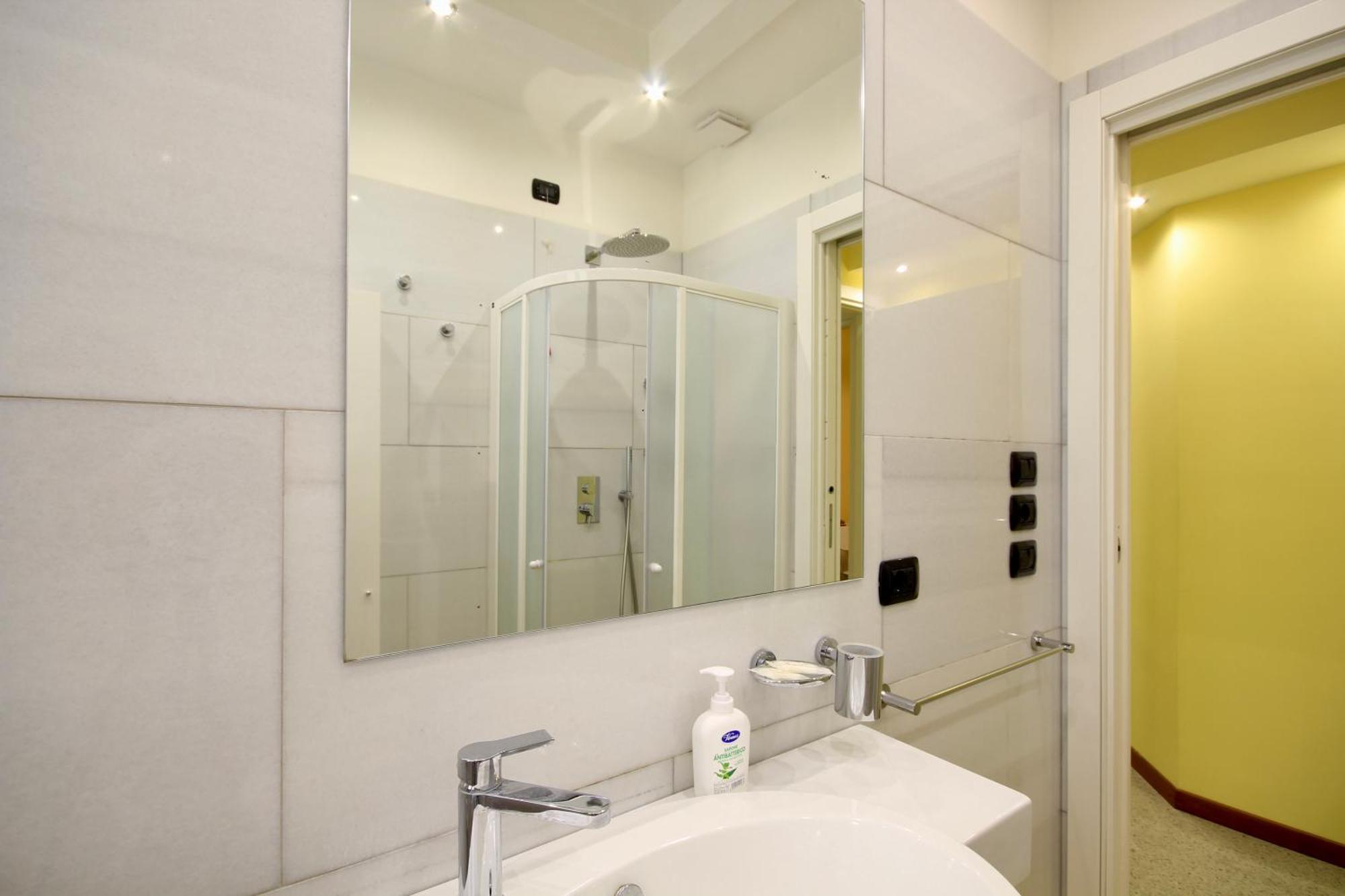 Hc - Clohouse Spacious Flat * Roma